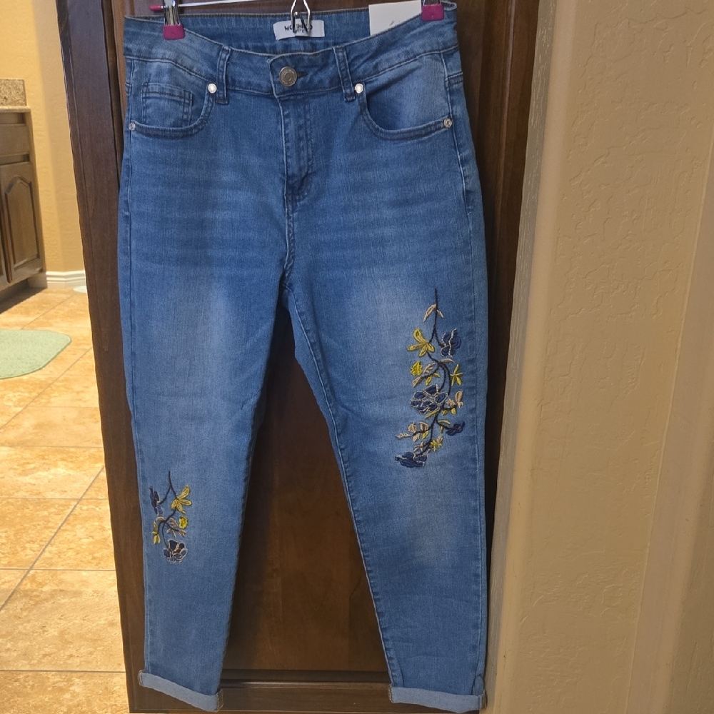 Floral Embroidered Blue Jeans
